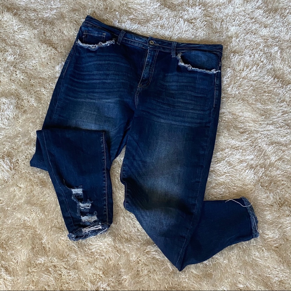 Ultra High Rise Destructed Skinnies
